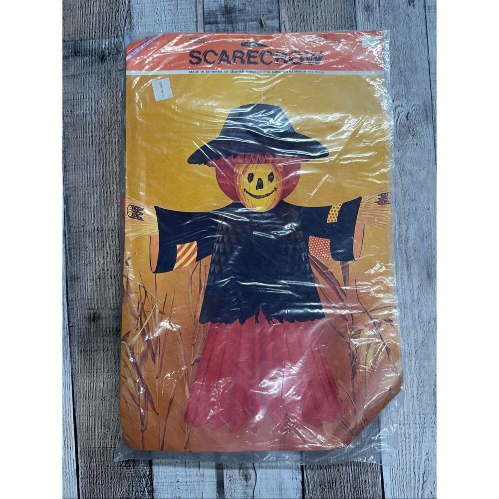VTG Danish Amscan Honeycomb Scarecrow Halloween Decor 20” Denmark Hanging Decor - Picture 2 of 4